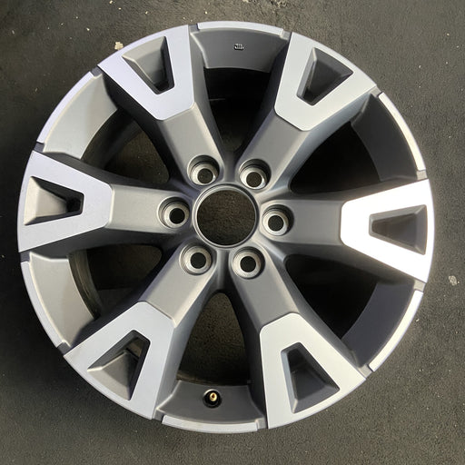 20" 4 RUNNER 25-26 20x8, 6 Y spoke Original OEM Wheel Rim - Additional View