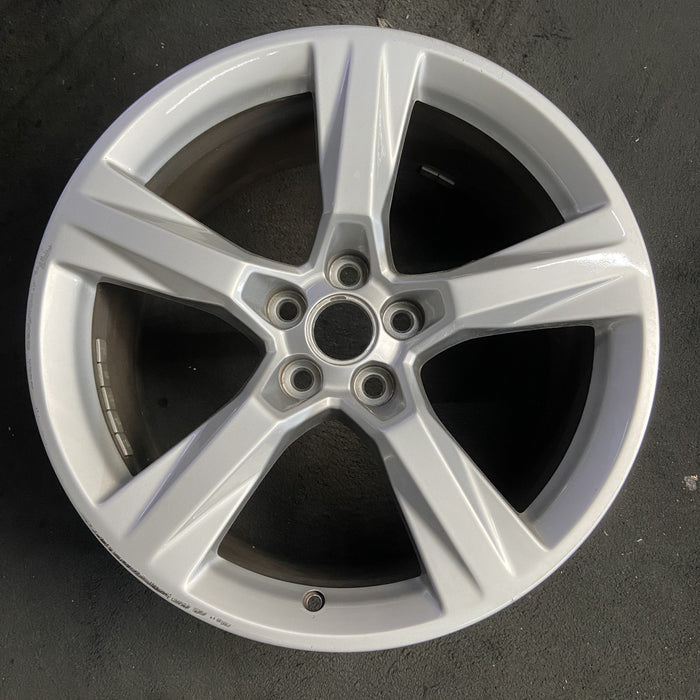 20" CAMARO 16-17 20x9.5, 5 solid spoke, silver Original OEM Wheel Rim - Additional View