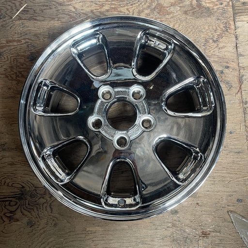 17" GRAND CHEROKEE 01 aluminum, 17x7.5, 7 spoke Original OEM Wheel Rim - Additional View