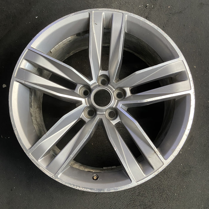 20" CAMARO 16 20x8.5, 5 split spoke, machined face Original OEM Wheel Rim - Additional View