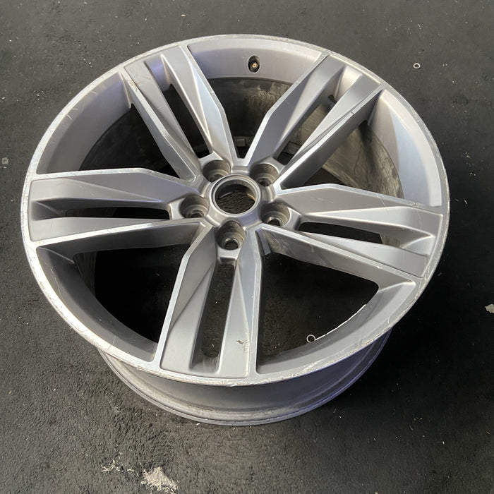 20" CAMARO 16 20x8.5, 5 split spoke, machined face Original OEM Wheel Rim - View 8