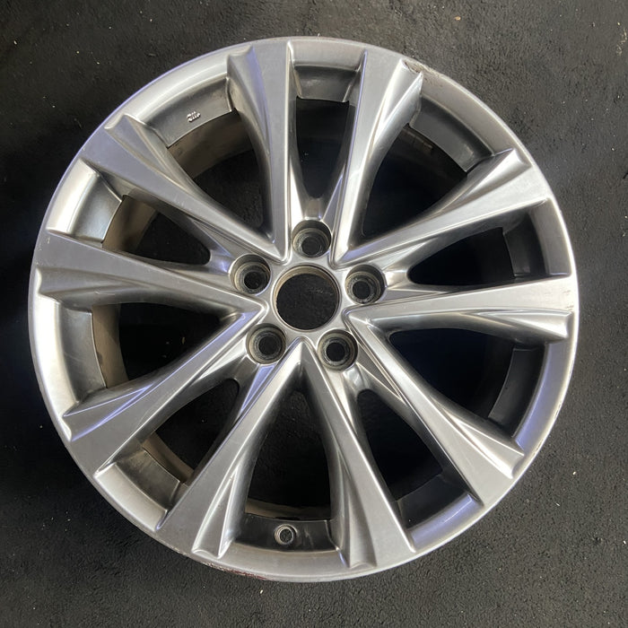 18" RAV4 16-17 18x7.5 , , 5 split spoke Original OEM Wheel Rim - Additional View