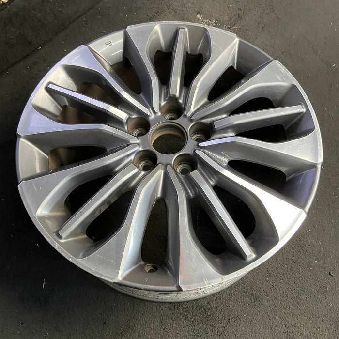 19" RLX 18-20 19x8 , factory installed, VIN 5 Original OEM Wheel Rim - View 7