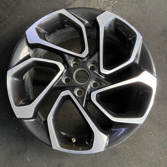 19" TRAX 24-26 19x8 Original OEM Wheel Rim - Additional View
