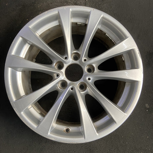 17" BMW 320i 12-13 , 17x7.5 , 5 spoke, V spoke, narrow spoke edge Original OEM - Additional View