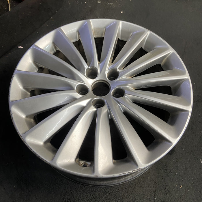 19" EQUUS 14-16 , 19x8 Original OEM Wheel Rim - View 7