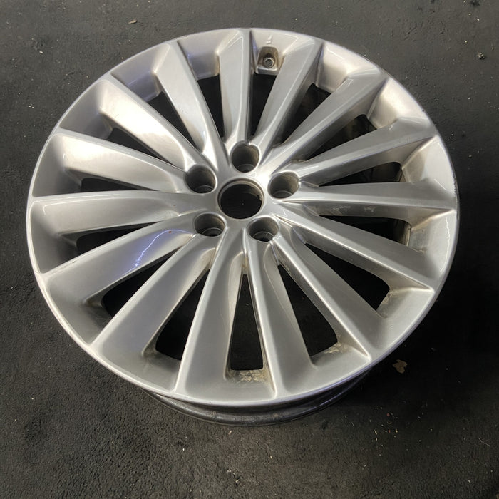 19" EQUUS 14-16 , 19x8 Original OEM Wheel Rim - View 8