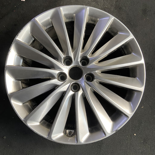19" EQUUS 14-16 , 19x9 Original OEM Wheel Rim - Additional View