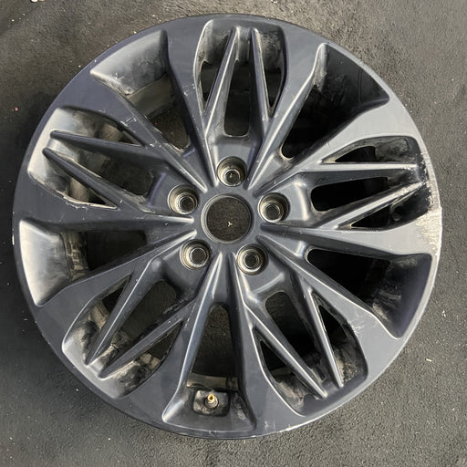 18" SELTOS 22-23 18x7.5 , 10 spoke Original OEM Wheel Rim - Additional View