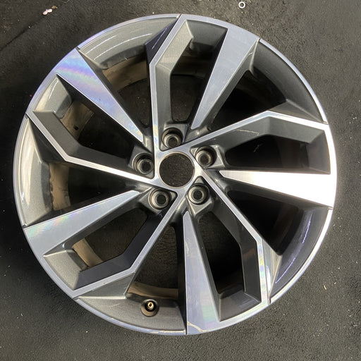 19" AUDI Q5 21-24 19x8 , , split spoke Original OEM Wheel Rim - Additional View