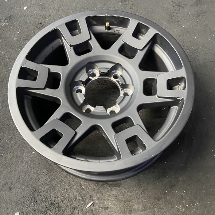 17" 4 RUNNER 15-23 17x7, alloy , slotted spoke , black Original OEM Wheel Rim - View 8