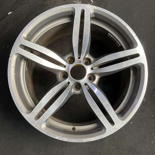 19" BMW M5 06-10 19x9.5 , 5 grooved spoke Original OEM Wheel Rim - Additional View