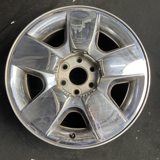 20" AVALANCHE 1500 09-11 20x8.5, 5 spoke, covered lug nuts, flat spoke Original - Additional View