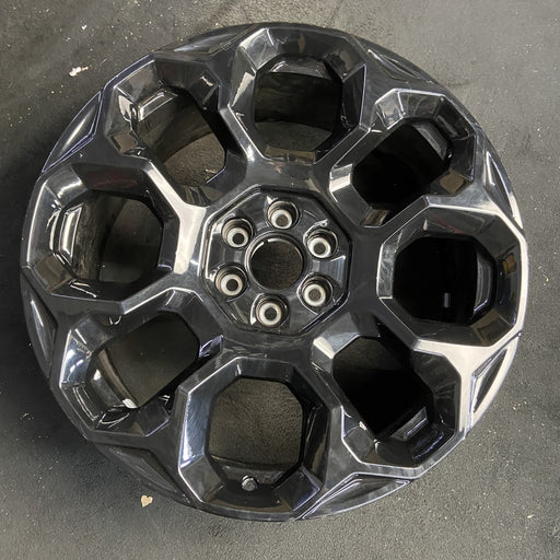 24" SUBURBAN 1500 25-26 24x9.5, 8 holes, black Original OEM Wheel Rim - Additional View