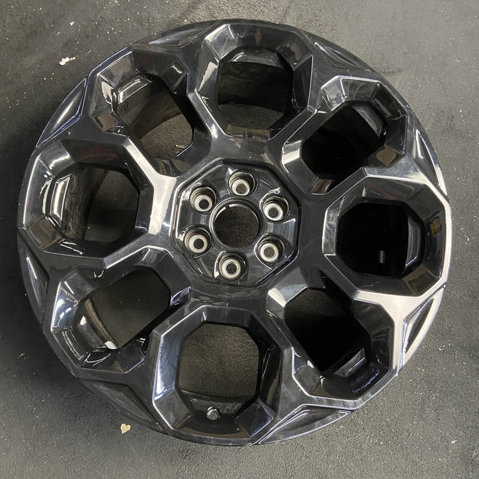 24" SUBURBAN 1500 25-26 24x9.5, 8 holes, black Original OEM Wheel Rim - Additional View