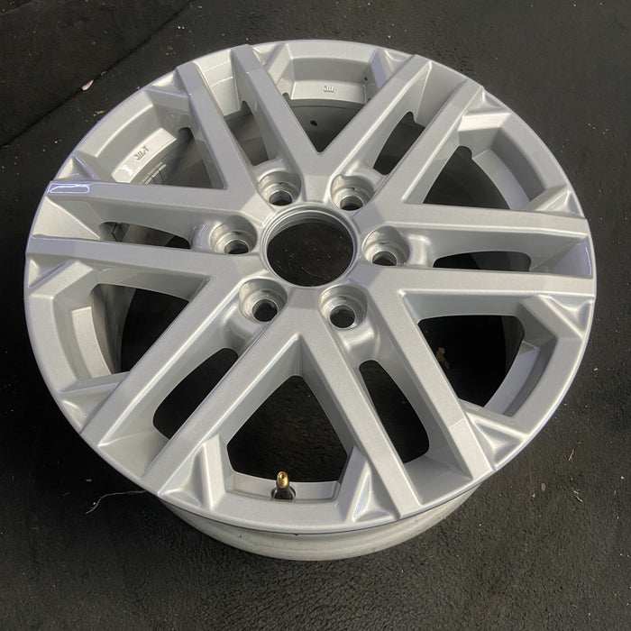 18" SEQUOIA 23-24 18x7.5, 6 double spoke, silver Original OEM Wheel Rim - View 7