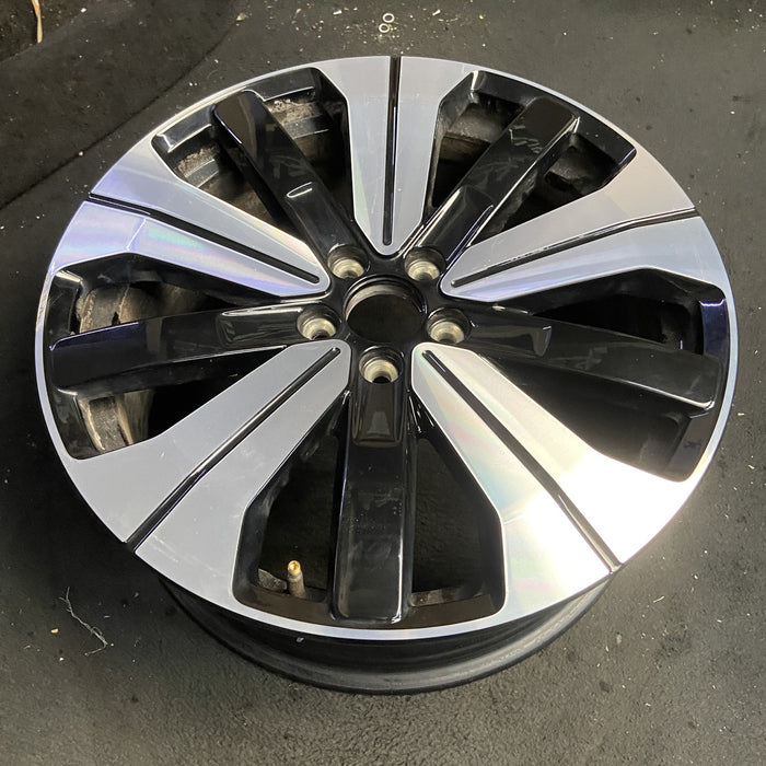 19" C40 23 , 19x7.5 Original OEM Wheel Rim - View 7