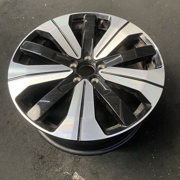 19" C40 23 , 19x7.5 Original OEM Wheel Rim - View 8