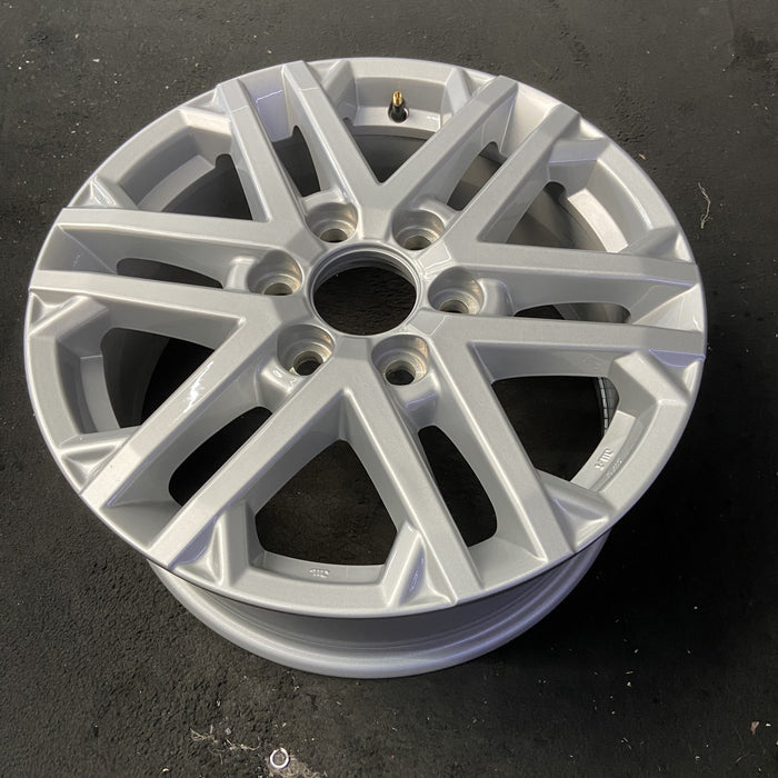 18" SEQUOIA 23-24 18x7.5, 6 double spoke, silver Original OEM Wheel Rim - View 8