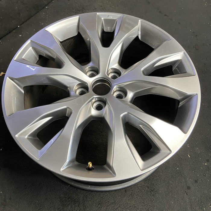 20" GRAND HIGHLANDER 24-26 20x8 , , Y spoke, silver Original OEM Wheel Rim - View 7