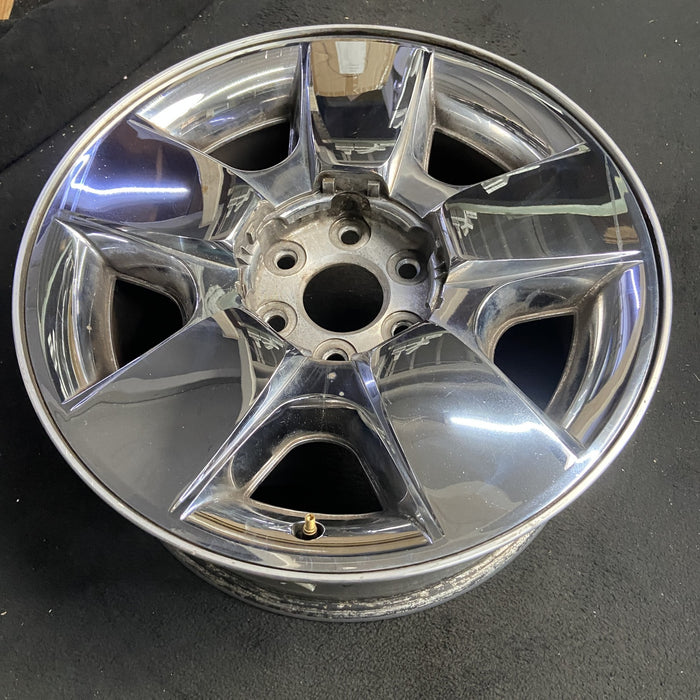 20" AVALANCHE 1500 09-10 20x8.5, 5 spoke, covered lug nuts, grooved spoke - View 7