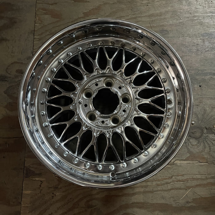 17" BMW 525i 01-03 17x8 , web design, covered lug nuts Original OEM Wheel Rim - Additional View