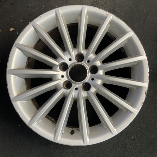 18" BMW 528i 11-16 18x8 , 15 spoke , flat spoke Original OEM Wheel Rim - Additional View