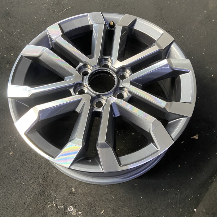 20" 4 RUNNER 25-26 20x8, 6 V spoke, machined face Original OEM Wheel Rim - View 8