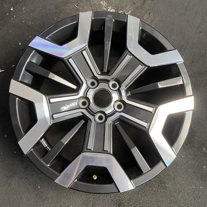 19" LEGACY 26 , 19x7 , machined face with pockets Original OEM Wheel Rim - Additional View