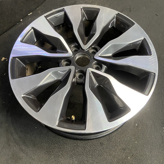 18" LEGACY 23-25 18x7 , machined face with pockets Original OEM Wheel Rim - View 7