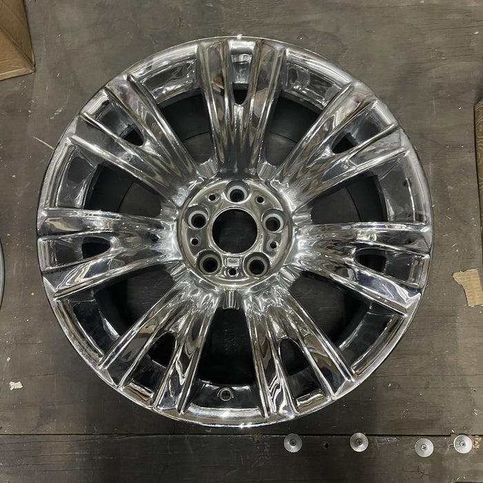 19" BMW X5 07-13 19x10 , 7 spoke, V spoke, exposed lug nuts Original OEM Wheel - Additional View