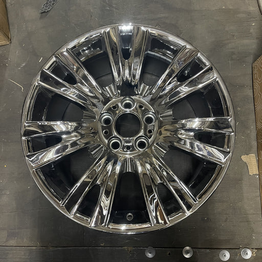 19" BMW X5 07-13 19x9 , 7 spoke, V spoke, exposed lug nuts Original OEM Wheel - Additional View