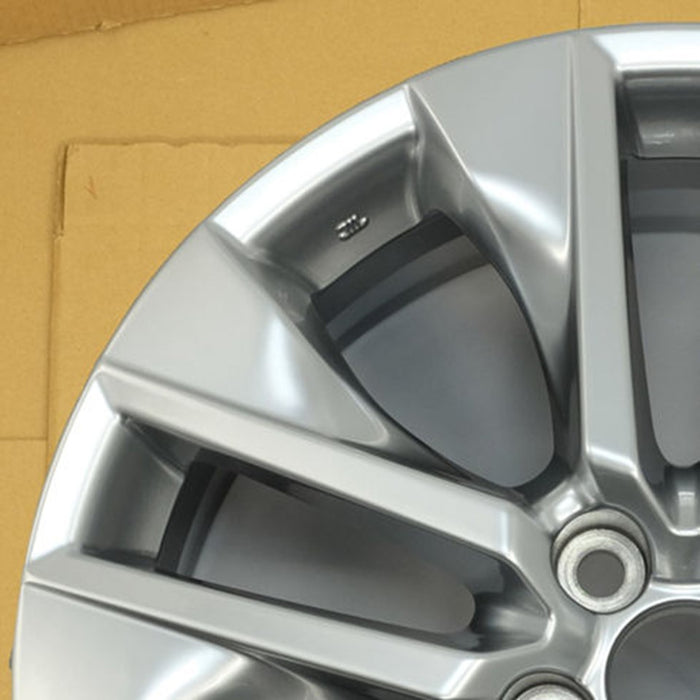 19" RAV4 19-20 19x7.5 , , silver inlay Original OEM Wheel Rim - Side Profile