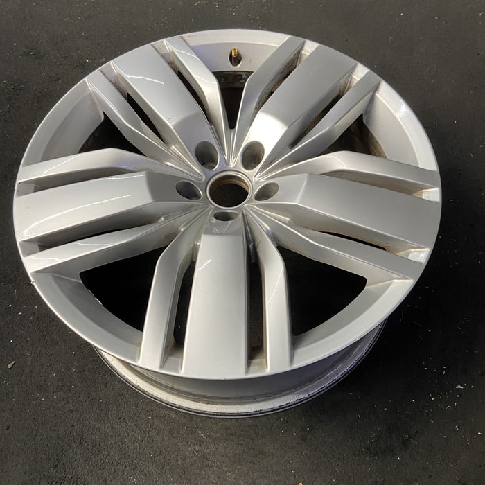 20" ATLAS 18-20 20x8 , , triple spoke, silver Original OEM Wheel Rim - View 8