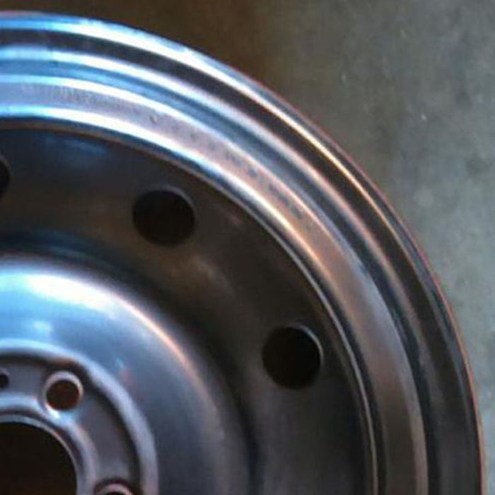 17" 300 05-10 17x7, steel, w/o Original OEM Wheel Rim - Close-Up Detail
