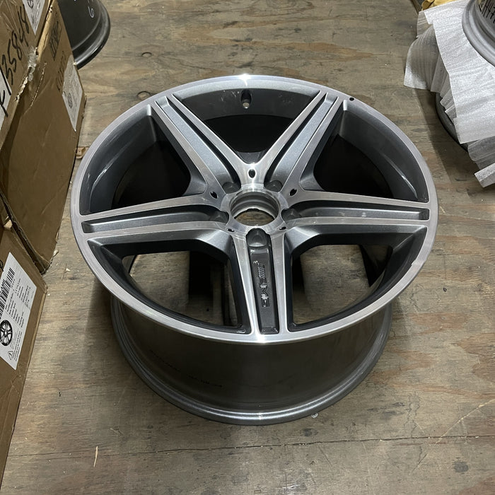 18" MERCEDES CLS-CLASS 08 219 Type; CLS550, 18x9.5, 5 spoke Original OEM Wheel - View 8