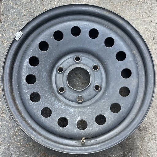 17" AVALANCHE 1500 07-10 17x7.5", steel, 16 hole Original OEM Wheel Rim - Front View