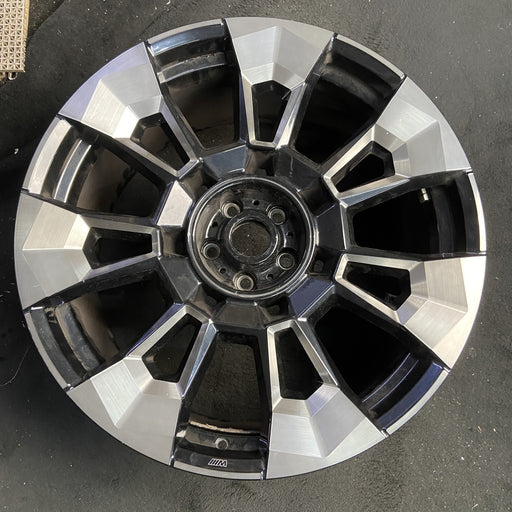 23" XM 23-25 23x11, black Original OEM Wheel Rim - Additional View