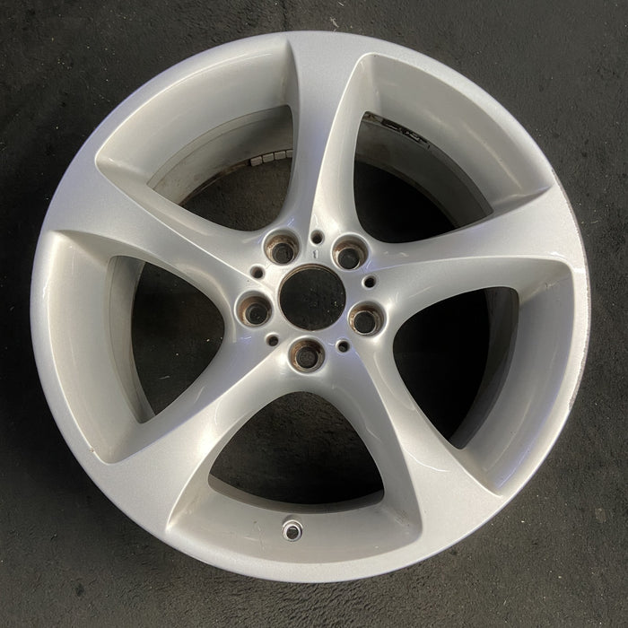 19" BMW 323i 06-07 19x9 , 5 spoke, solid spoke, w/o rivets between spokes - Additional View