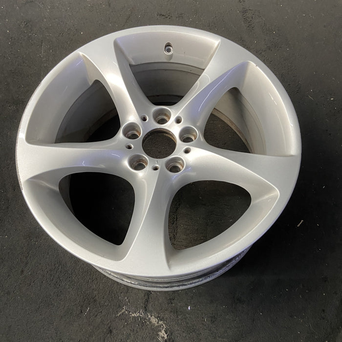 19" BMW 323i 06-07 19x9 , 5 spoke, solid spoke, w/o rivets between spokes - View 8