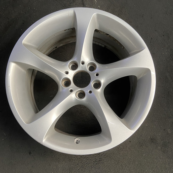19" BMW 323i 06-07 19x9 , 5 spoke, solid spoke, w/o rivets between spokes - Additional View