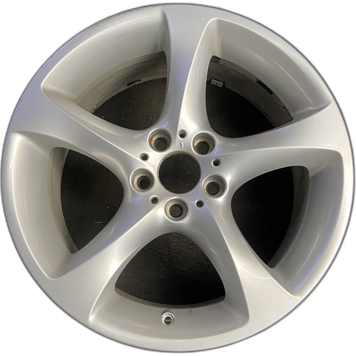 19" BMW 323i 06-07 19x8 , 5 spoke, solid spoke, w/o rivets between spokes - Front View