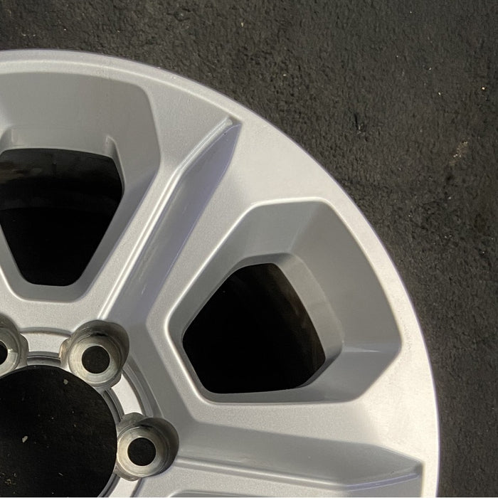 17" 4 RUNNER 14 17x7, alloy Original OEM Wheel Rim - Close-Up Detail