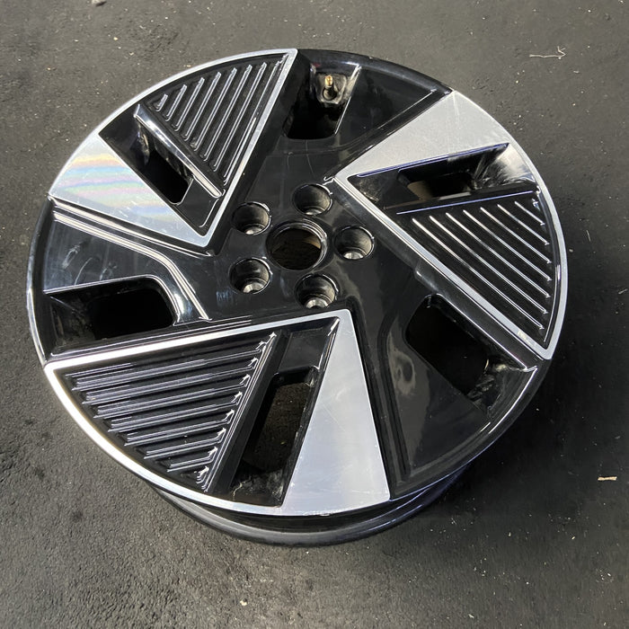 19" IONIQ 5 25-26 19x7.5 Original OEM Wheel Rim - View 8