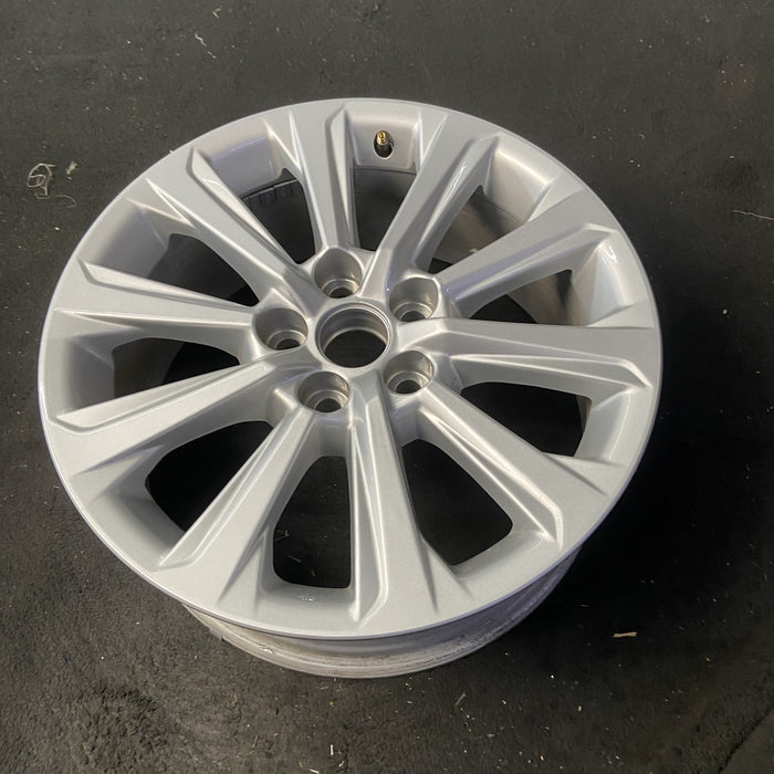 18" GRAND HIGHLANDER 24-26 18x7.5 , 10 spoke Original OEM Wheel Rim - SILVER - View 8