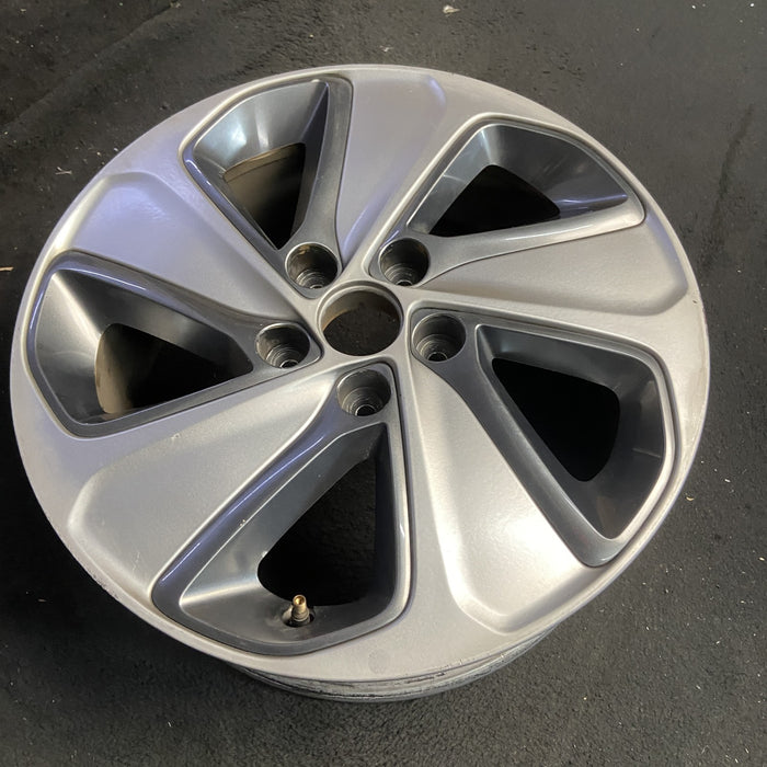 17" SONATA 16-17 17x7, exposed lug nuts, 5 spoke , w/o Original OEM Wheel Rim - View 7