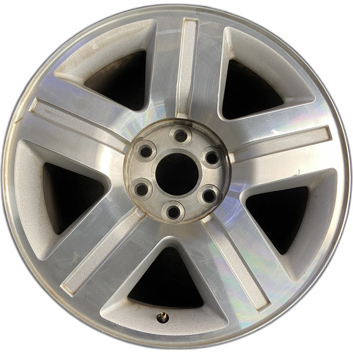 20" AVALANCHE 1500 07 20x8.5, 5 spoke, covered lug nuts, w/groove in spoke - Front View