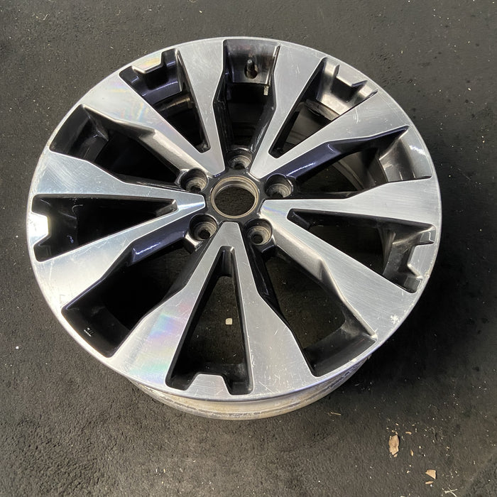 18" LEGACY 17 18x7 , inlay Original OEM Wheel Rim - MACHINED GREY - View 8