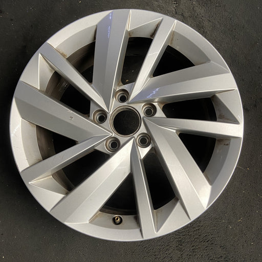 17" PASSAT 18 17x7 , 10 spoke Original OEM Wheel Rim - Additional View