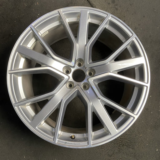 21" E-TRON 21-23 21x9.5 , 5 spoke, W spoke Original OEM Wheel Rim - SILVER - Additional View